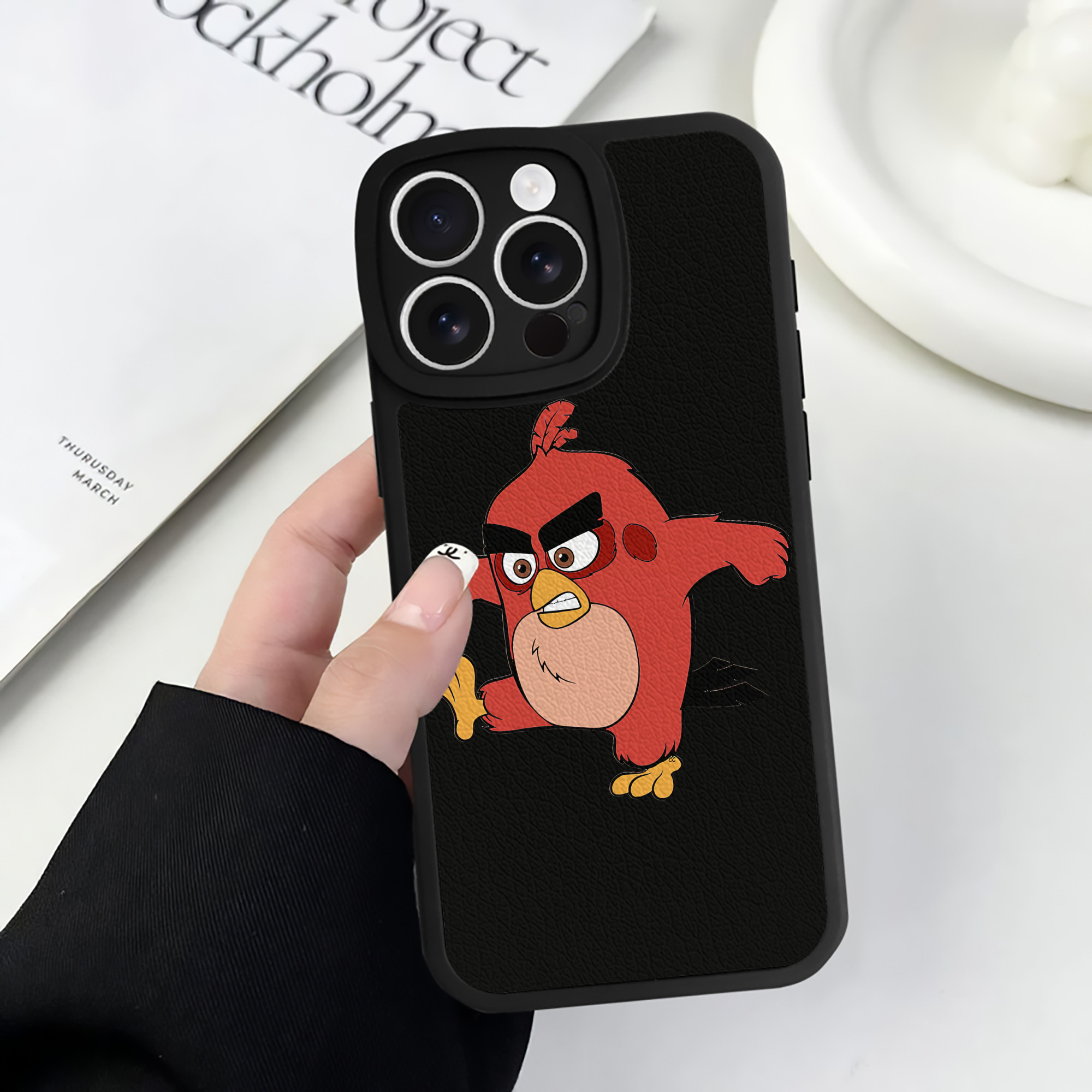 （画像用） Angry Birds アングリーバード 【iPhone 16シリーズ対応】シリコンスマホケース（レザー調） 材質：シリコン
